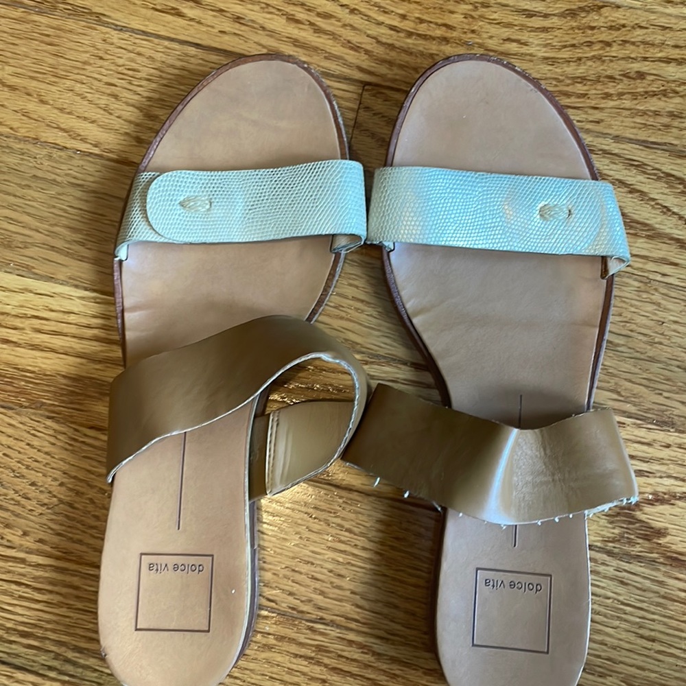 Dolce Vita pets wedge sandal tan and gold